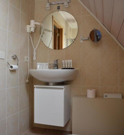 هتل B&b Het Bintjeshof