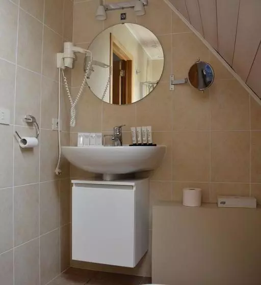 هتل B&b Het Bintjeshof