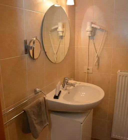 هتل B&b Het Bintjeshof