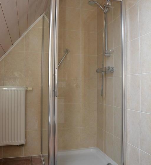 هتل B&b Het Bintjeshof