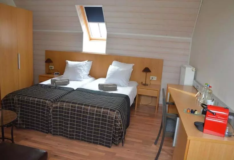 هتل B&b Het Bintjeshof