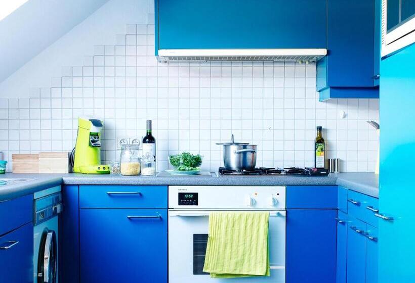 هتل B&b Place Jourdan