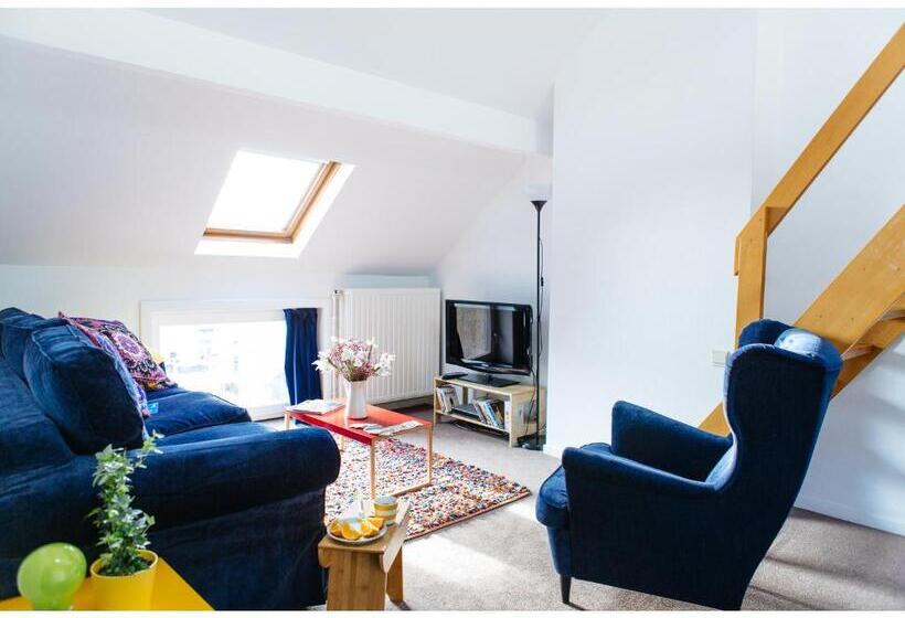 هتل B&b Place Jourdan