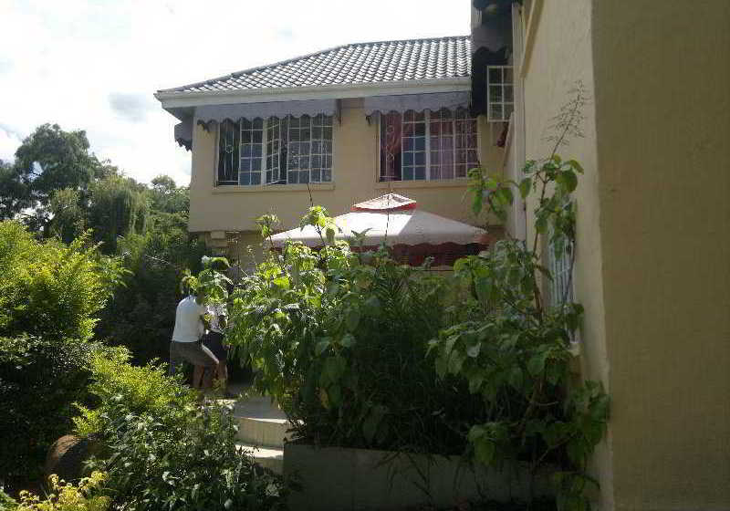 هتل Bulawayo Continental