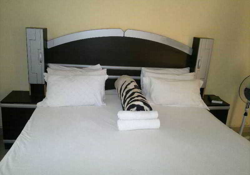 هتل Bulawayo Continental