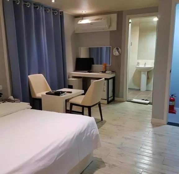 Hotel C&b