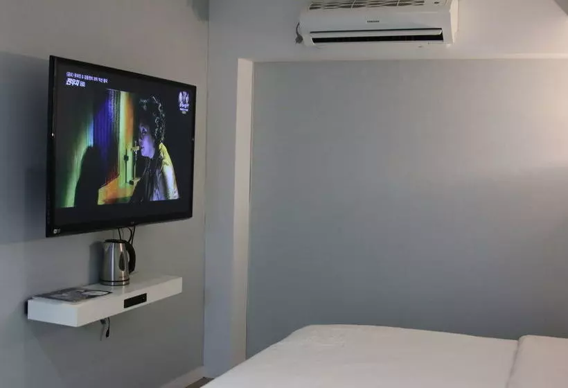 Hotel C&b