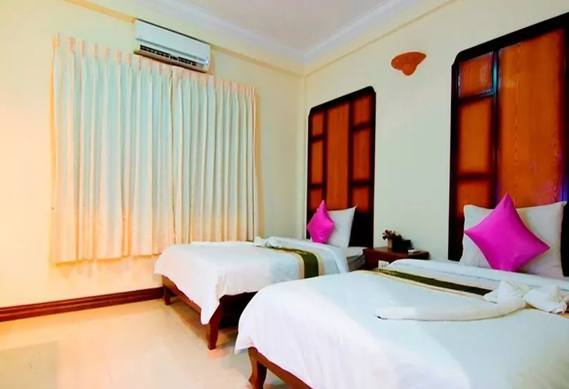 ホテル Champey Villa