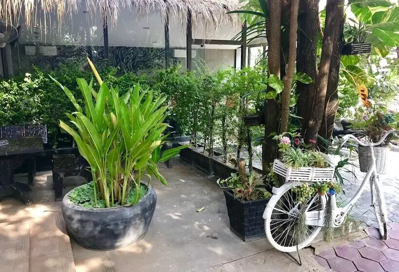 ホテル Champey Villa
