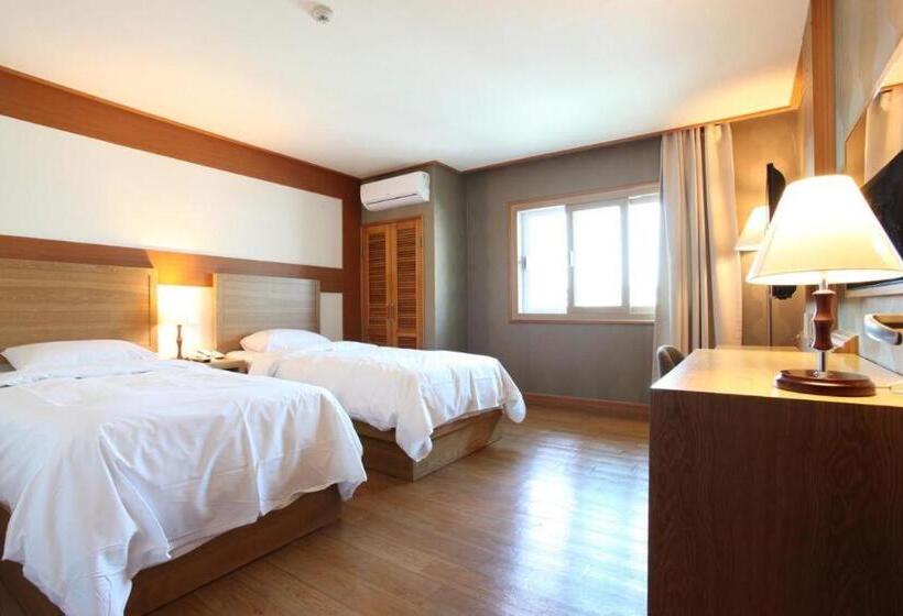 בית מלון כפרי Diamond