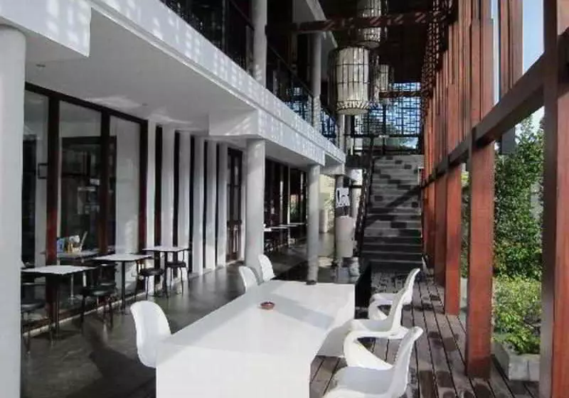 Hotel Ibed Samui - Backpacker