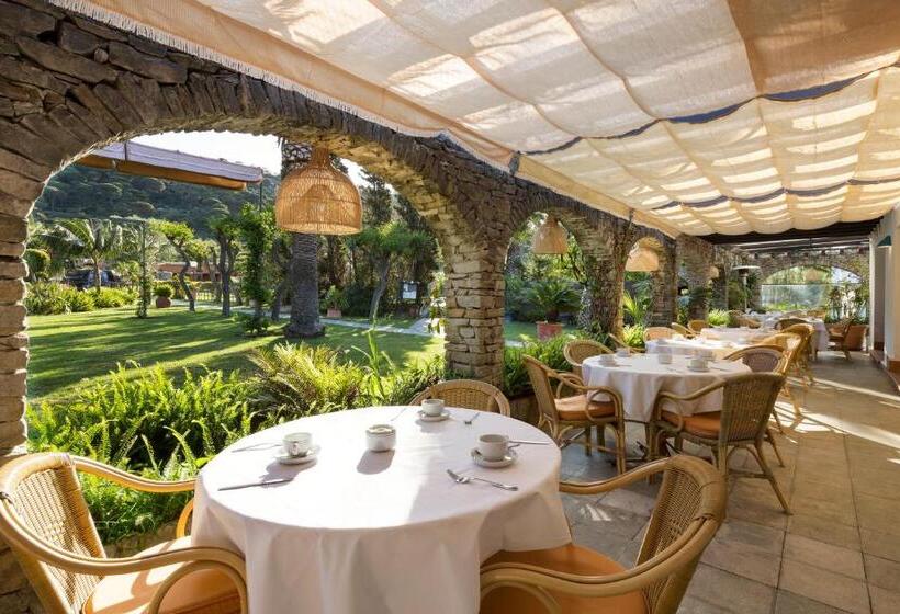 Отель Punta Sur