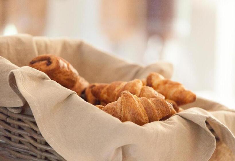 Отель Punta Sur