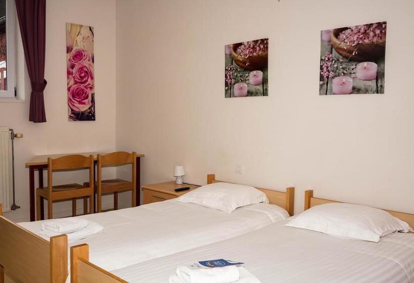 בית מלון כפרי Roodhof