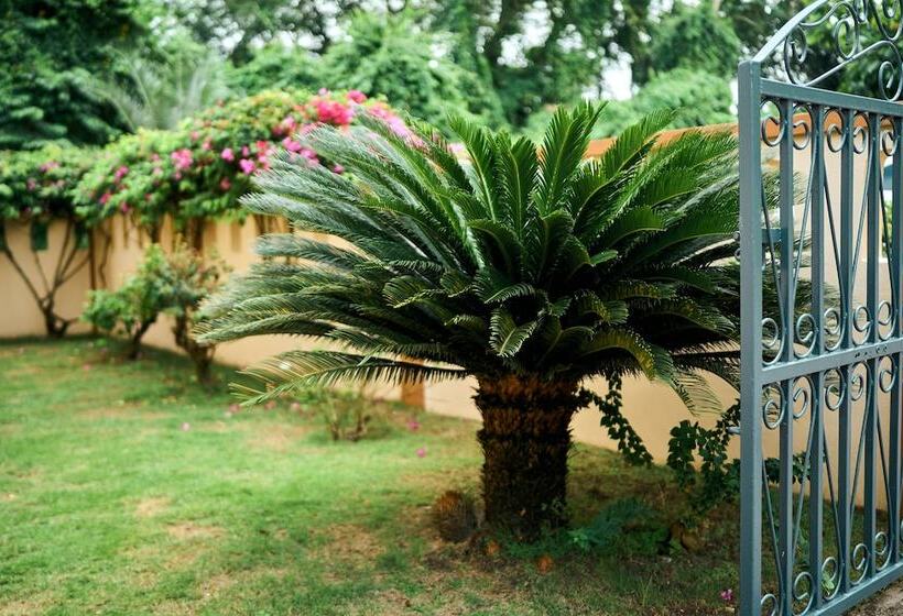 پانسیون Valley Breeze Guest House