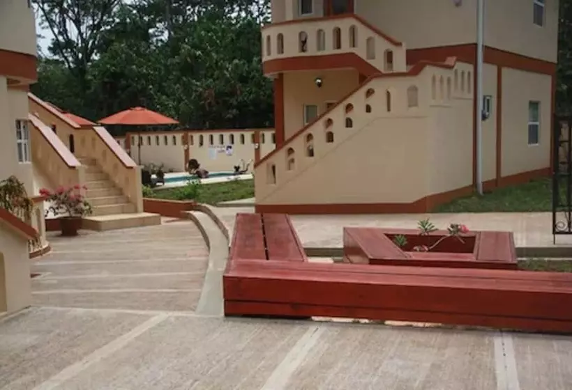 پانسیون Valley Breeze Guest House