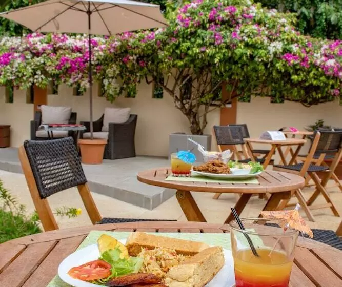پانسیون Valley Breeze Guest House