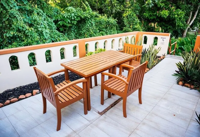 پانسیون Valley Breeze Guest House
