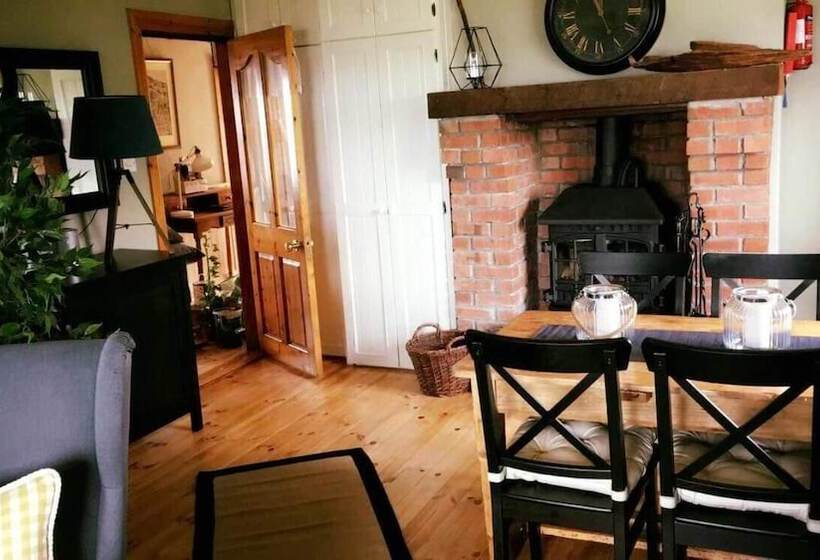 Shores Country House Bed & Breakfast