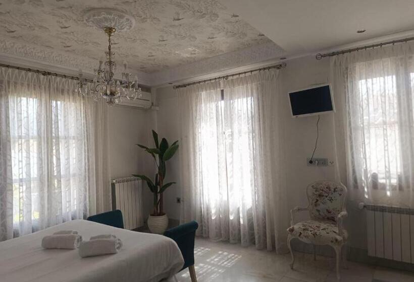 Bed and Breakfast Suite Comares