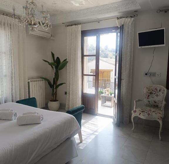 Bed and Breakfast Suite Comares