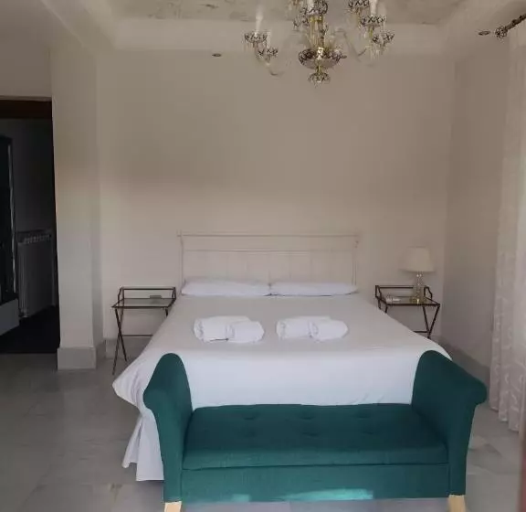 Bed and Breakfast Suite Comares