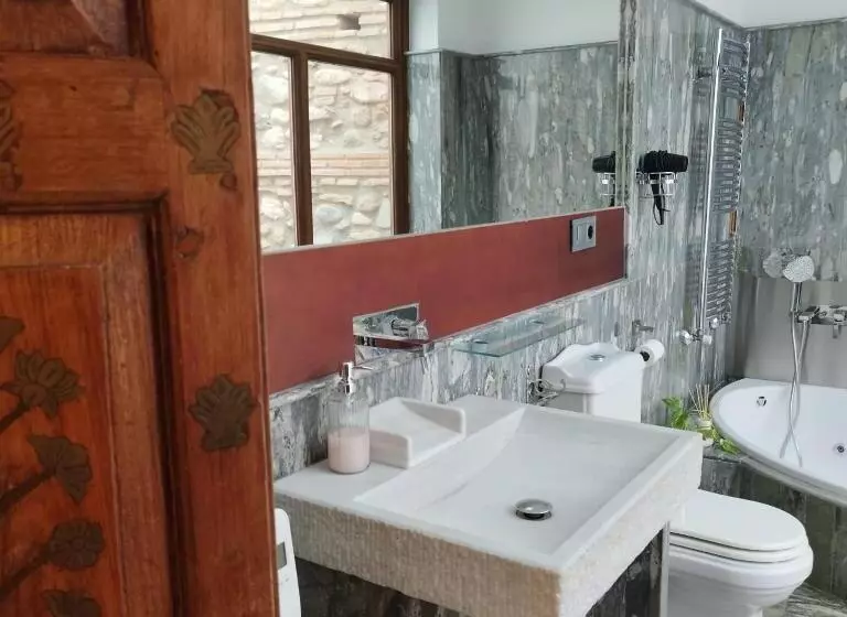 Bed and Breakfast Suite Comares
