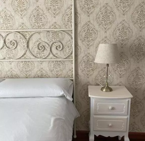 Bed and Breakfast Suite Comares