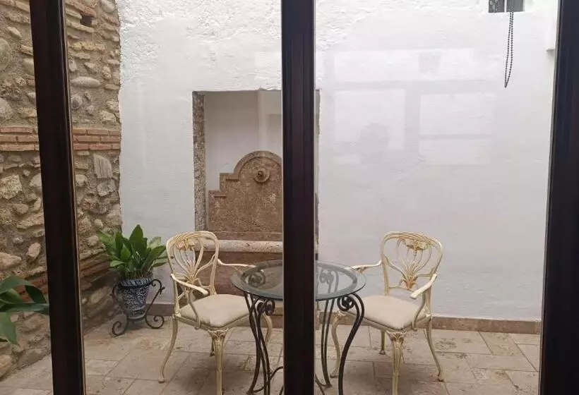Bed and Breakfast Suite Comares