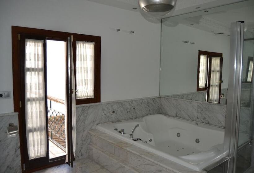 Bed and Breakfast Suite Comares