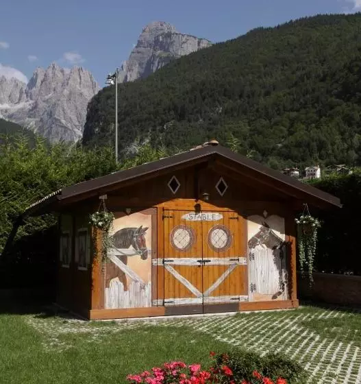 هتل Residence Al Caminetto