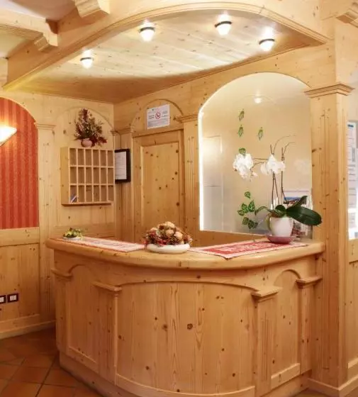 هتل Residence Al Caminetto