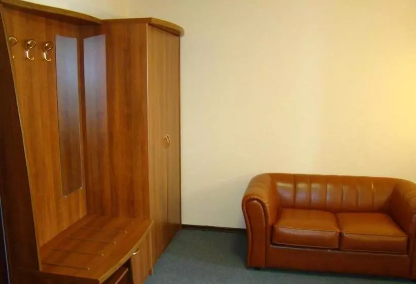 هتل Avantazh