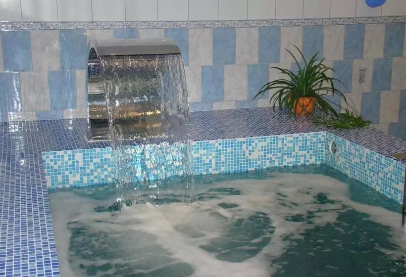 هتل Avantazh