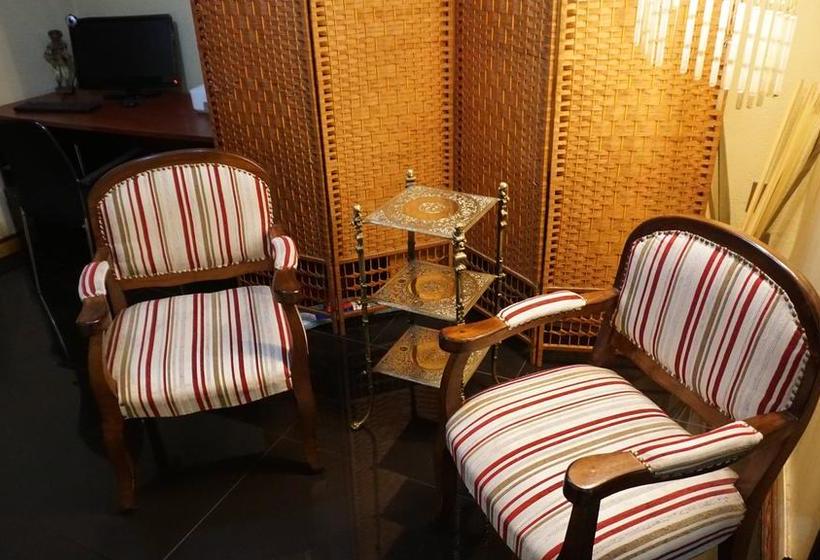 ホテル Castellano