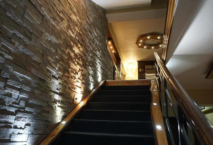 ホテル Castellano