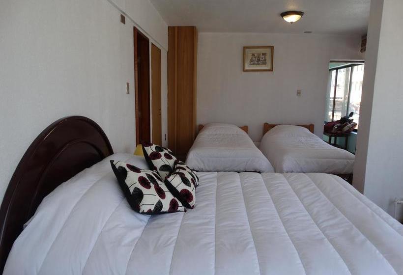 ホテル Castellano