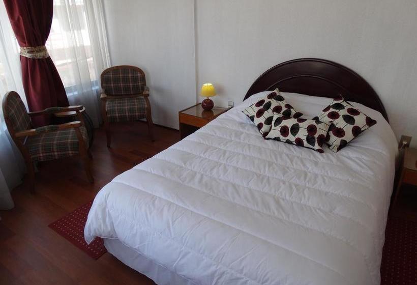 ホテル Castellano