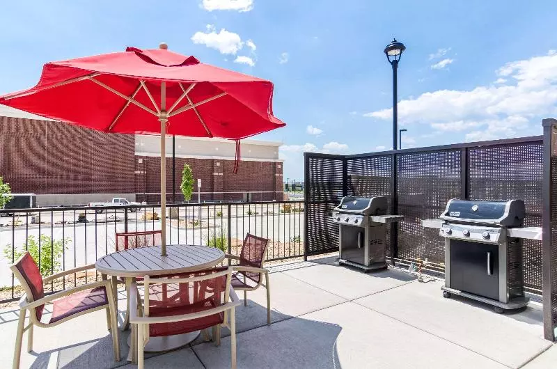 ホテル Comfort Suites Loveland
