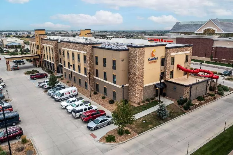 ホテル Comfort Suites Loveland
