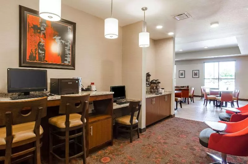 ホテル Comfort Suites Loveland