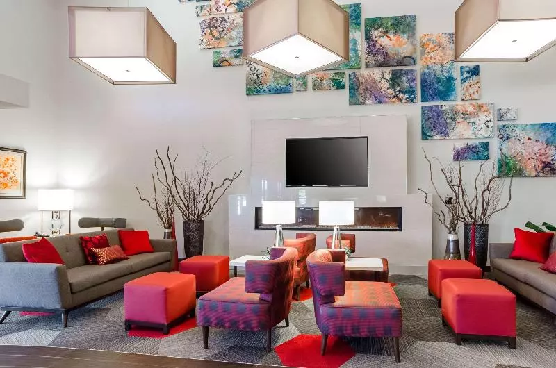 ホテル Comfort Suites Loveland