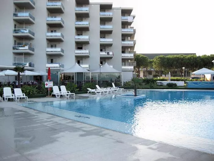 هتل Elena Club Resort