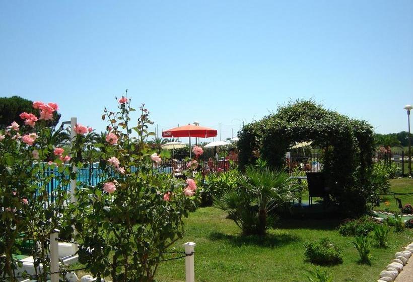 هتل Elena Club Resort