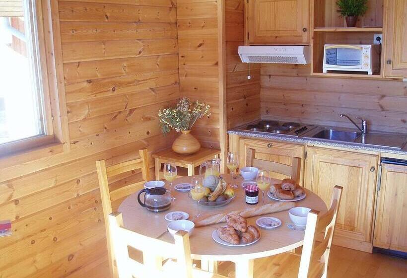 هتل Goélia Les Chalets Des Marmottes