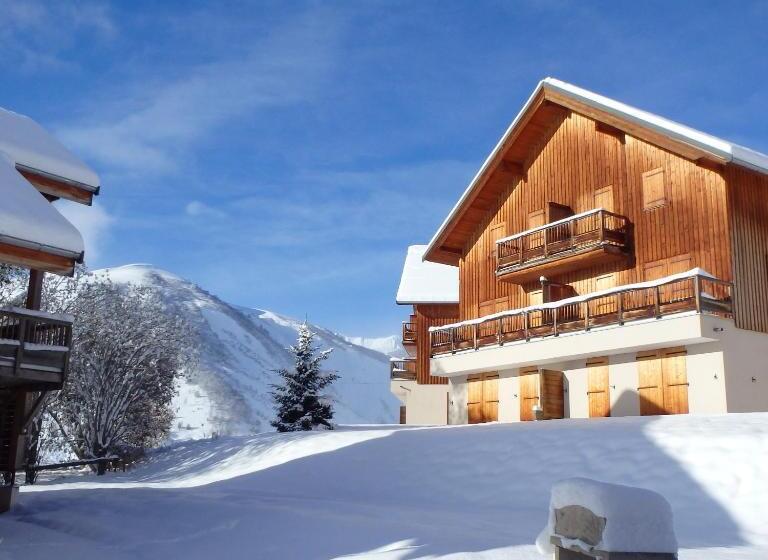 هتل Goélia Les Chalets Des Marmottes