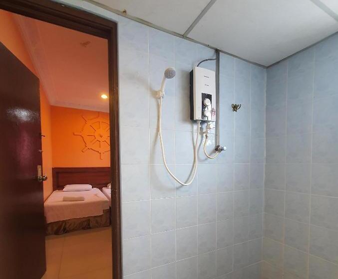 فندق Highway Budget