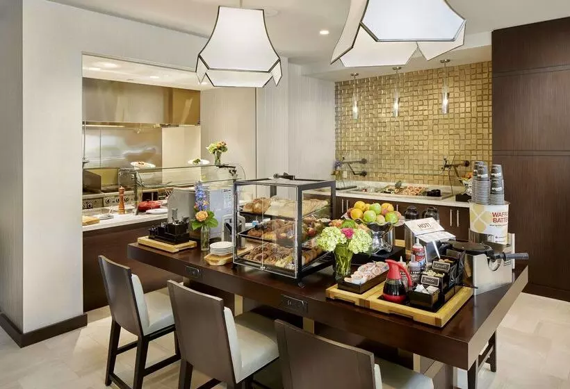 ホテル Hilton Garden Inn Roslyn