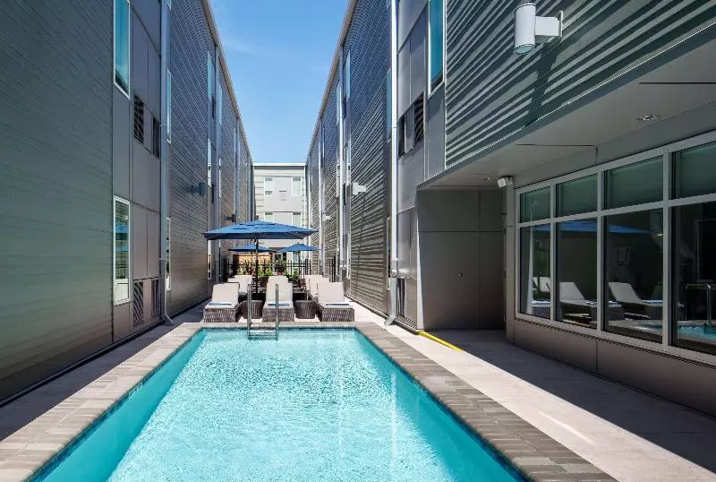 Hotelli Homewood Suites By Hilton New Orleans French Quarter