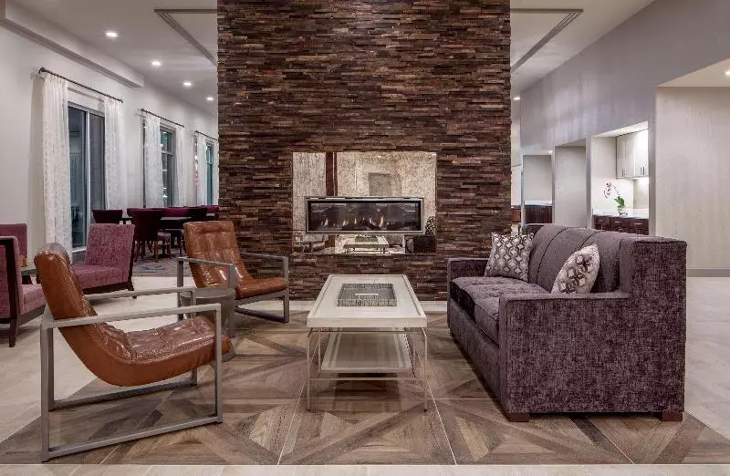 Hotelli Homewood Suites By Hilton New Orleans French Quarter